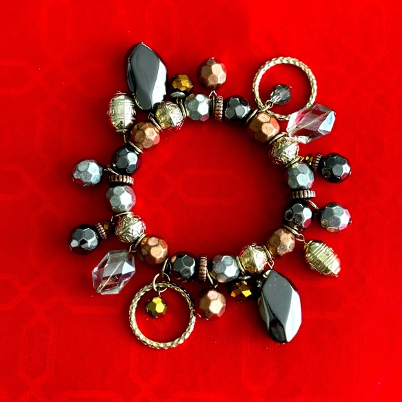 NWT AMBER BRACELET ONYX STONES GOLD TONE METALS BOHEMIAN STYLE. WOMENS STRETCH - Picture 1 of 6